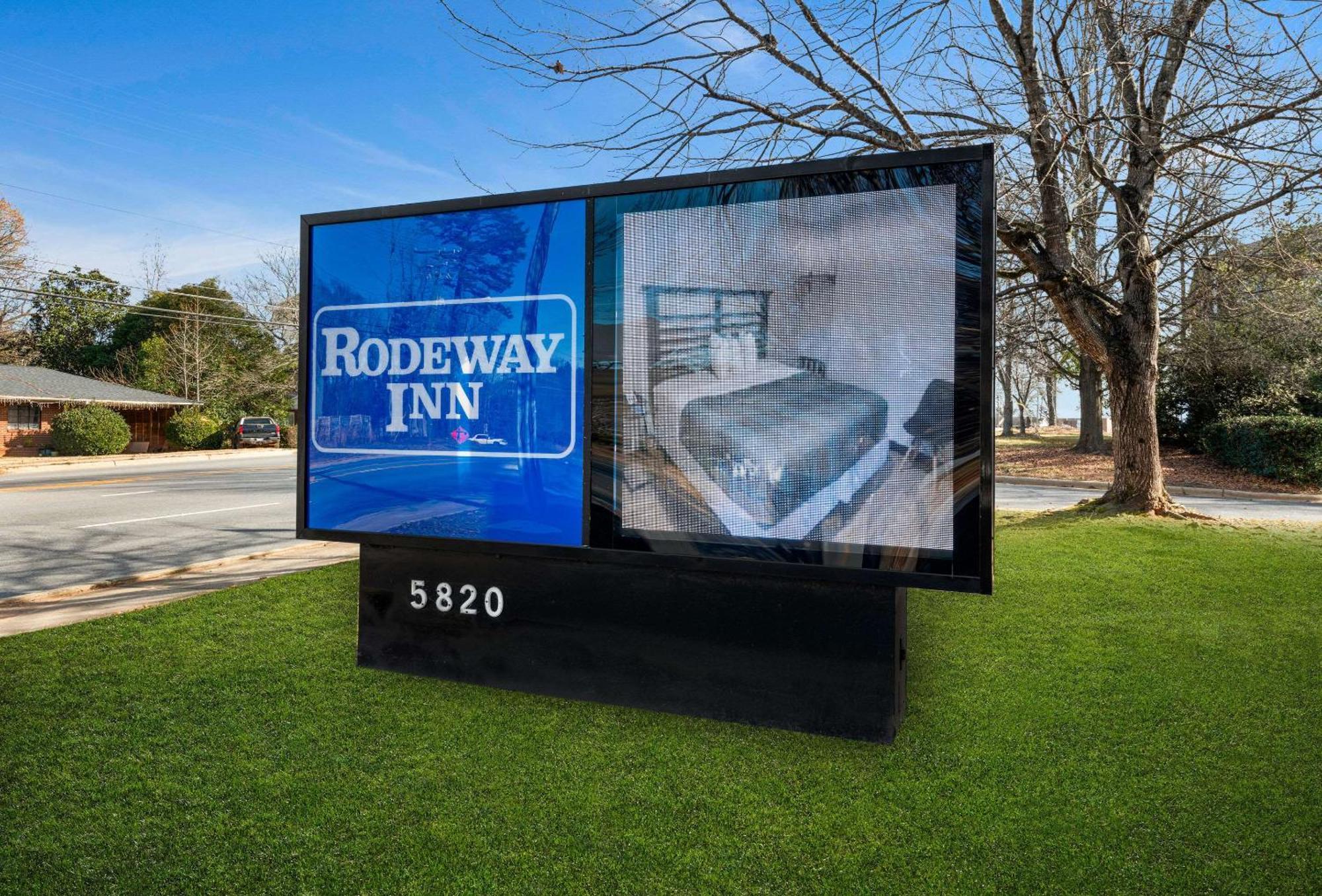 Rodeway Inn Charlotte Exterior photo