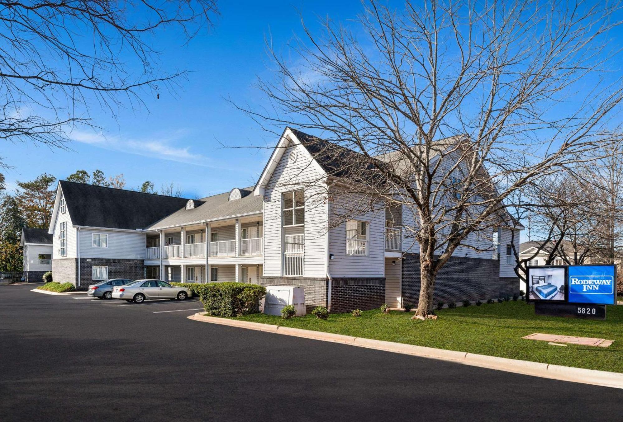 Rodeway Inn Charlotte Exterior photo